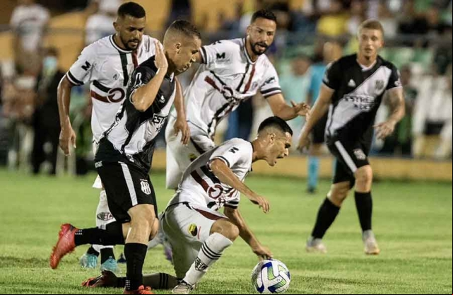 Fluminense-PI a vegonha dentro de casa  e cai na 1Âª fase da Copa do Brasil