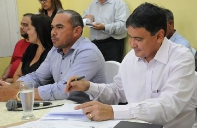 Governador autoriza obras e aÃ§Ãµes em ParnaguÃ¡
