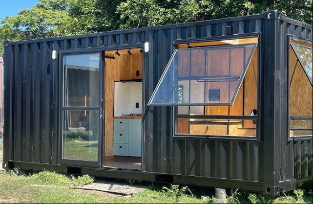 Casas de Container: Explorando BenefÃ­cios e Desafios

