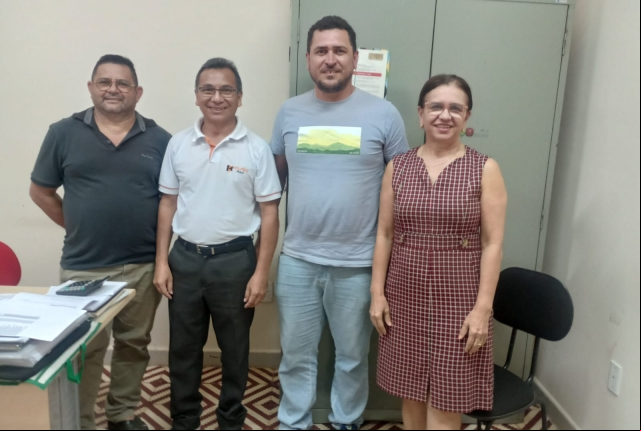 Apoios estratÃ©gicos fortalecem Chapa 2 do SINTE-PI em Esperantina e impulsionam campanha estadual de JoÃ£o Correia