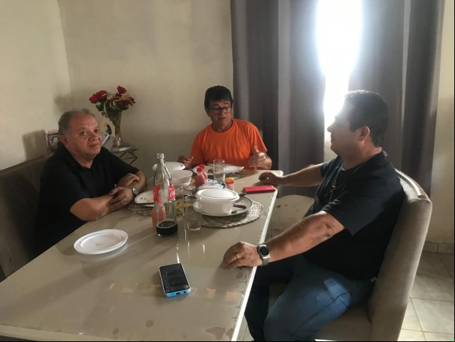 Movimento âSinte-PI de Volta para a Categoriaâ fortalece alianÃ§as em Santa Luz com apoio do professor Adilson Paulino